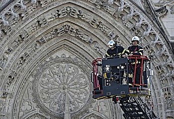 Policja zatrzymała podejrzanego o podpalenie Katedry w Nantes