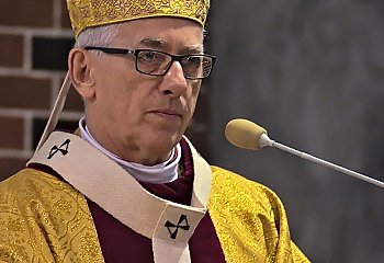 Abp Wiktor Skworc rezygnuje z pełnionych funkcji. W tle zaniedbania dotyczące ukrywania czynów pedofilskich