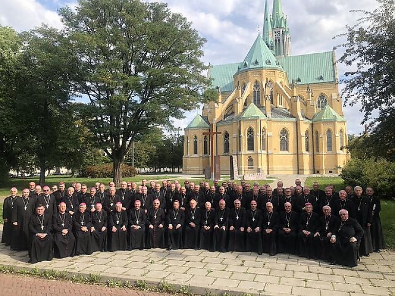 Odpowiedź Episkopatu na zarzuty wp.pl odnośnie lekceważenia zaleceń sanitarnych