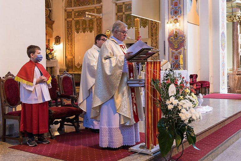 ZARZĄDZENIE W SPRAWIE DYSPENSY OD UCZESTNICTWA WE MSZY ŚW. NIEDZIELNEJ